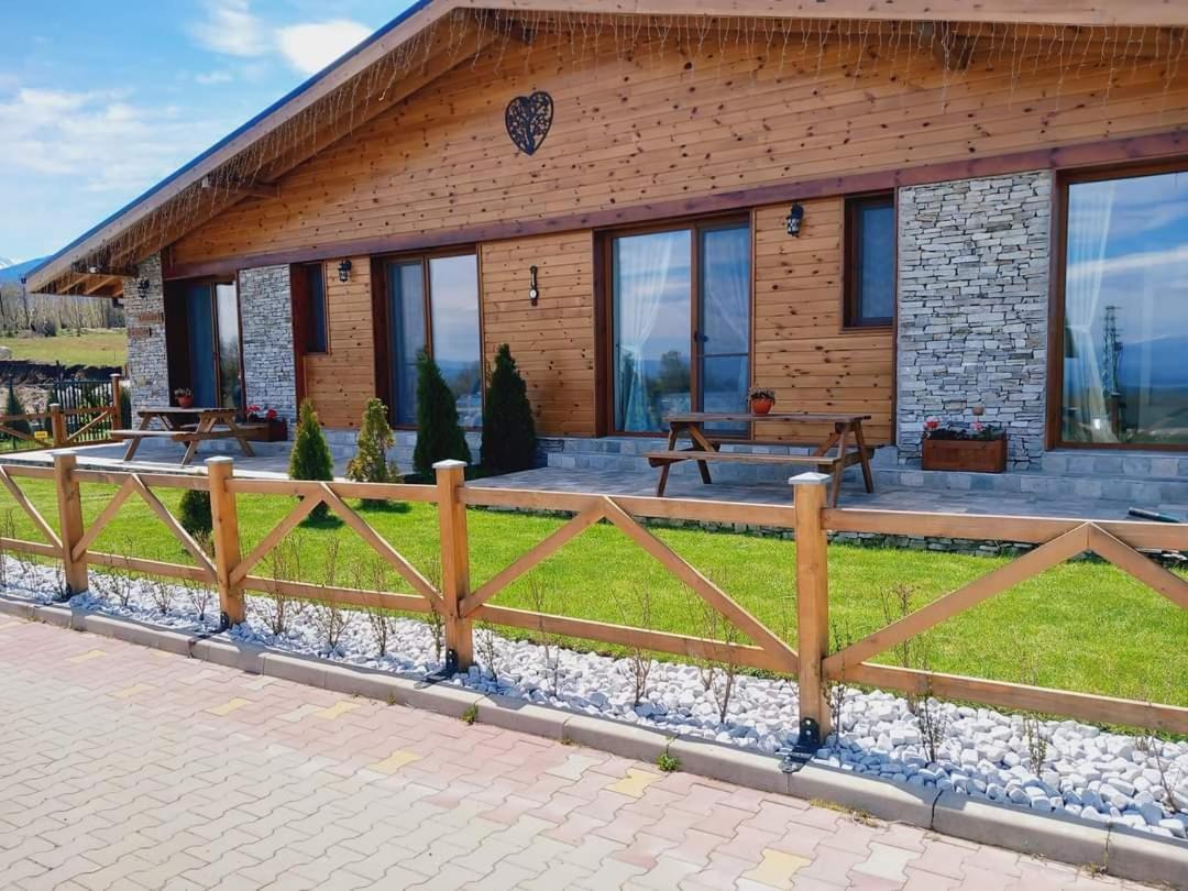 Mountain Villa Jordan- With Jacuzzi Razlog Bagian luar foto